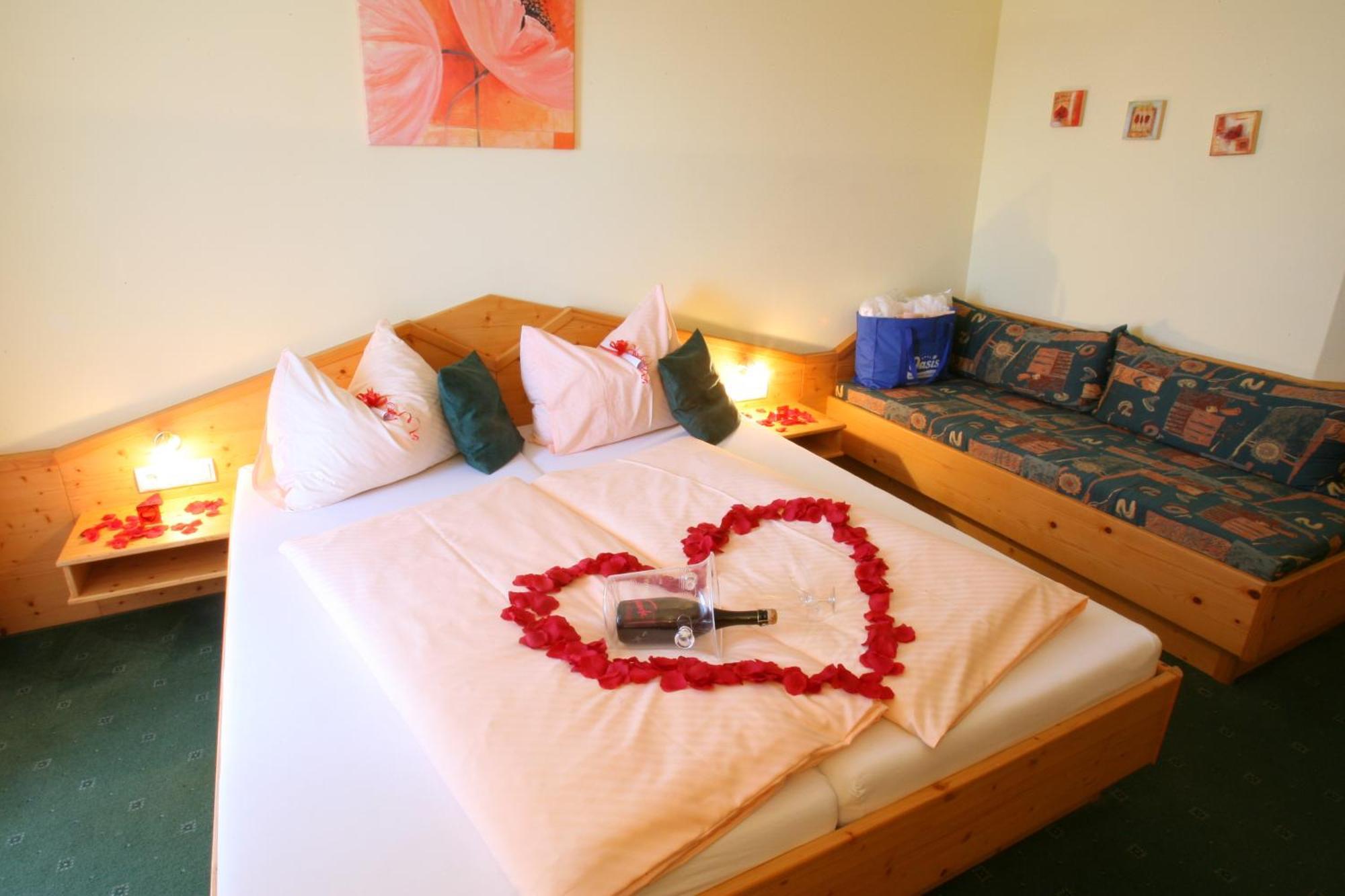 Hotel Garni Oasis Loipersdorf Jennersdorf Room photo
